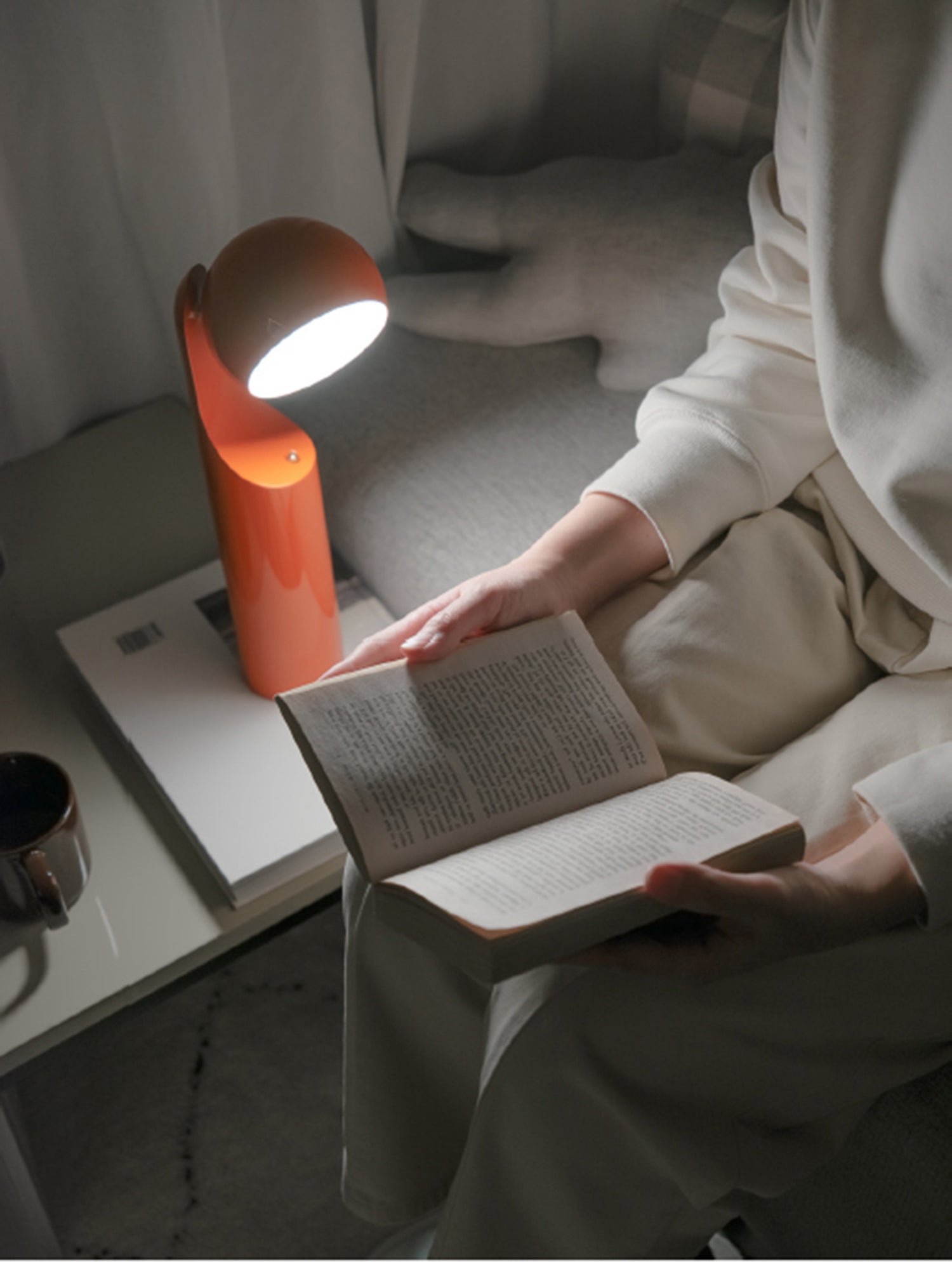 Mono Portable Reading Lamp