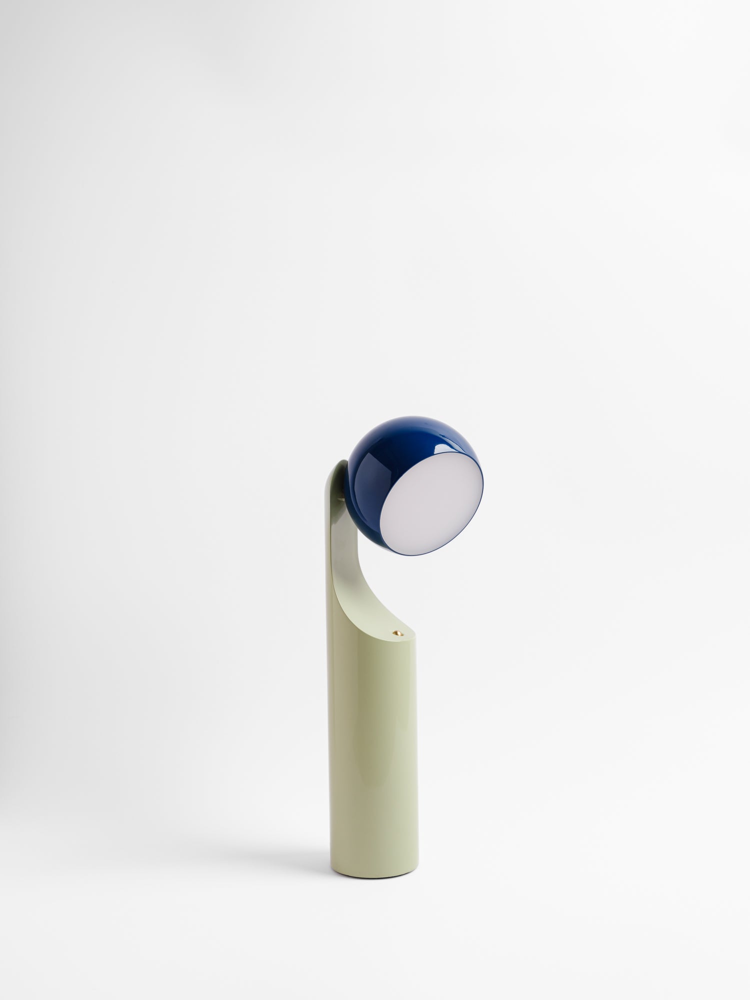 Mono Portable Reading Lamp